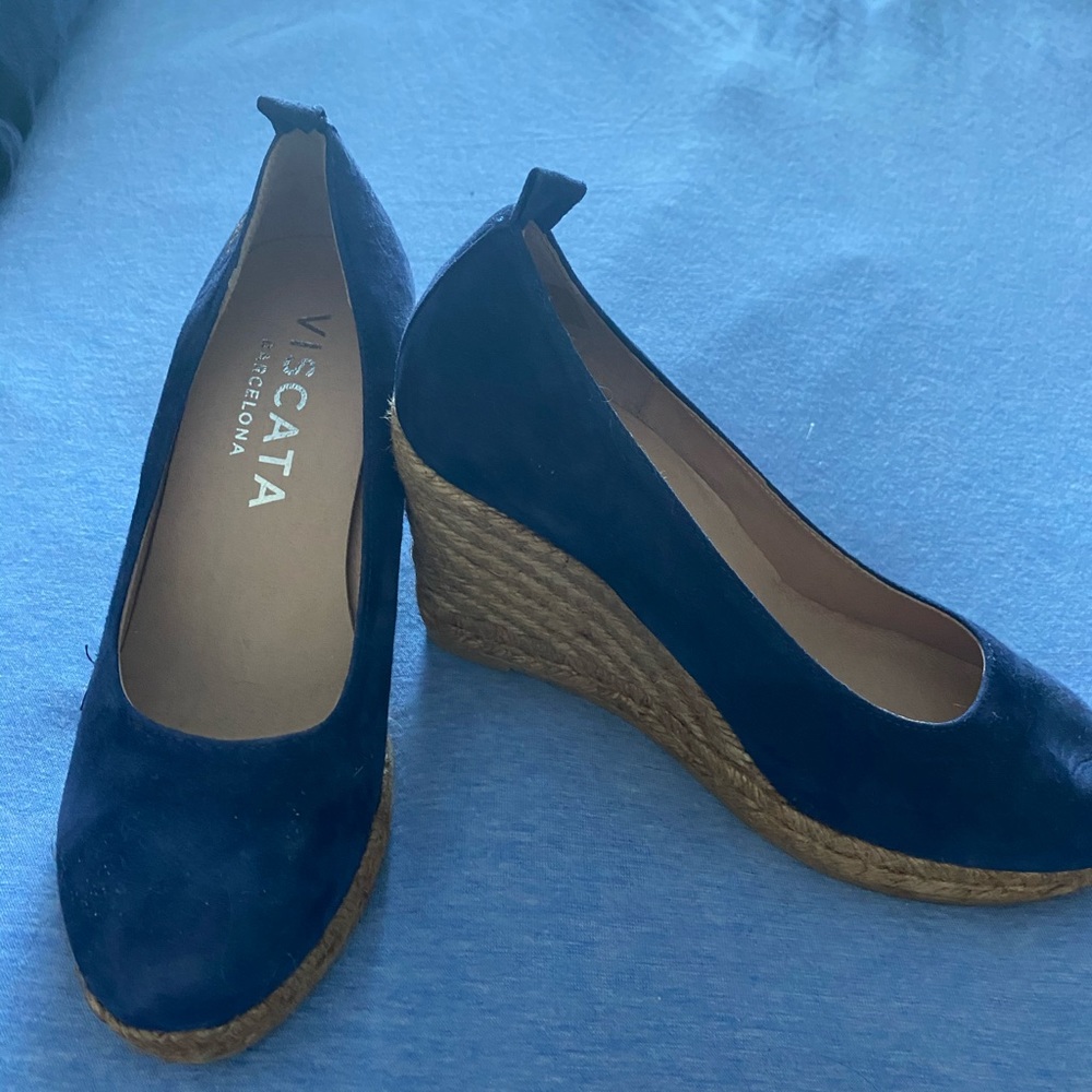 Espadrilles - Picture 2 of 2